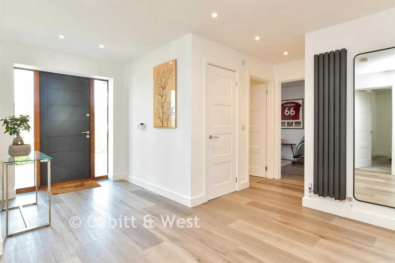Millyard Crescent, Woodingdean, BN2, photo 5