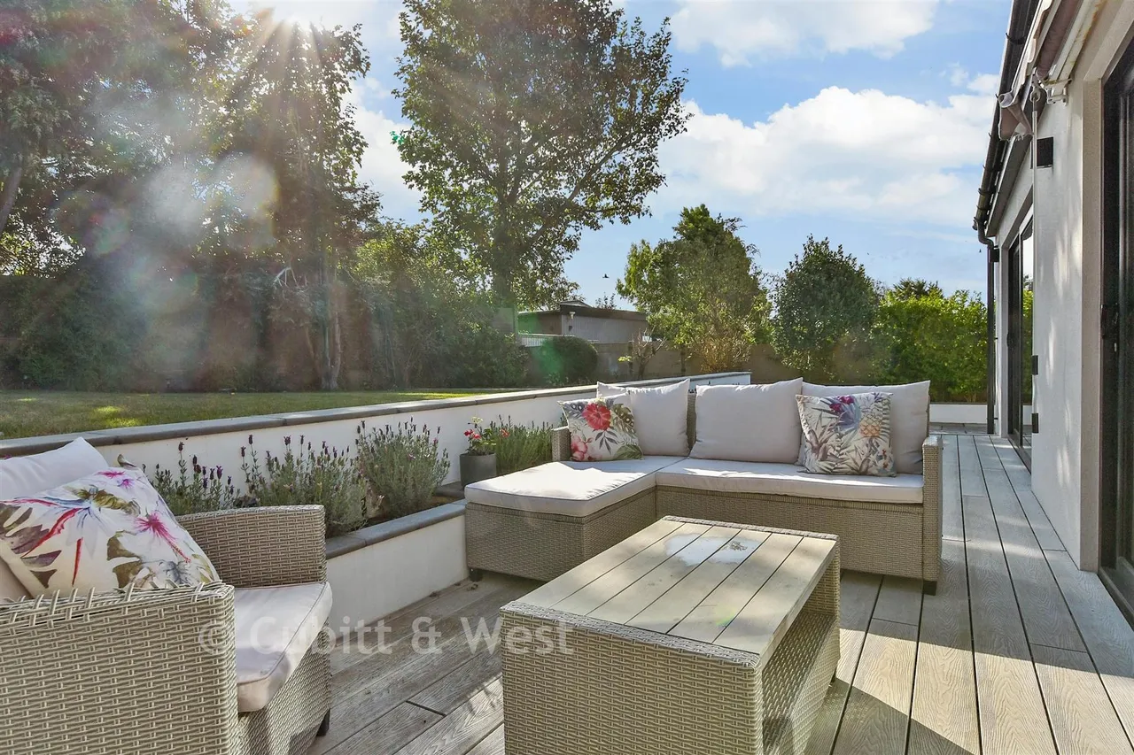 Millyard Crescent, Woodingdean, BN2, photo 21