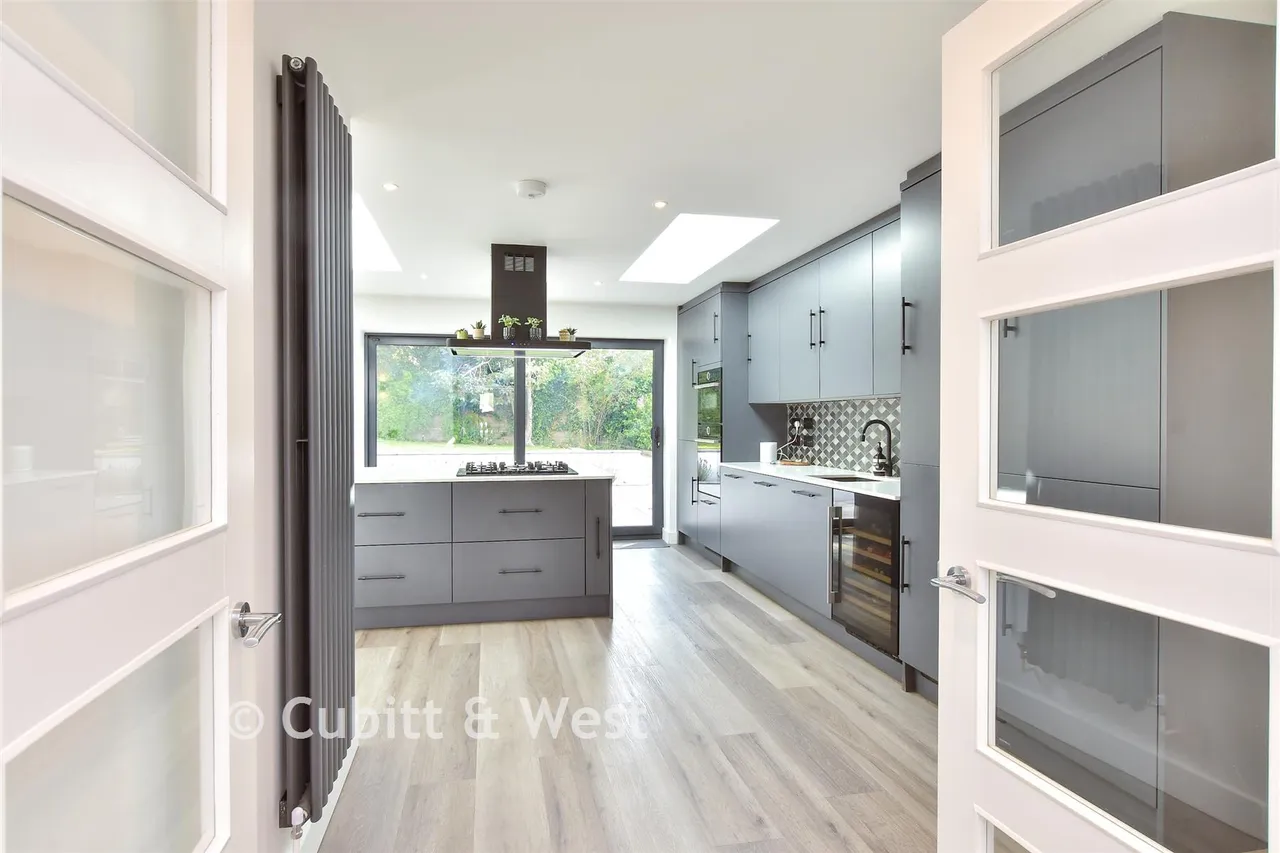 Millyard Crescent, Woodingdean, BN2, photo 9