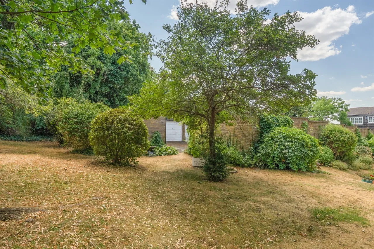 Crofton Way, Enfield, EN2, photo 10
