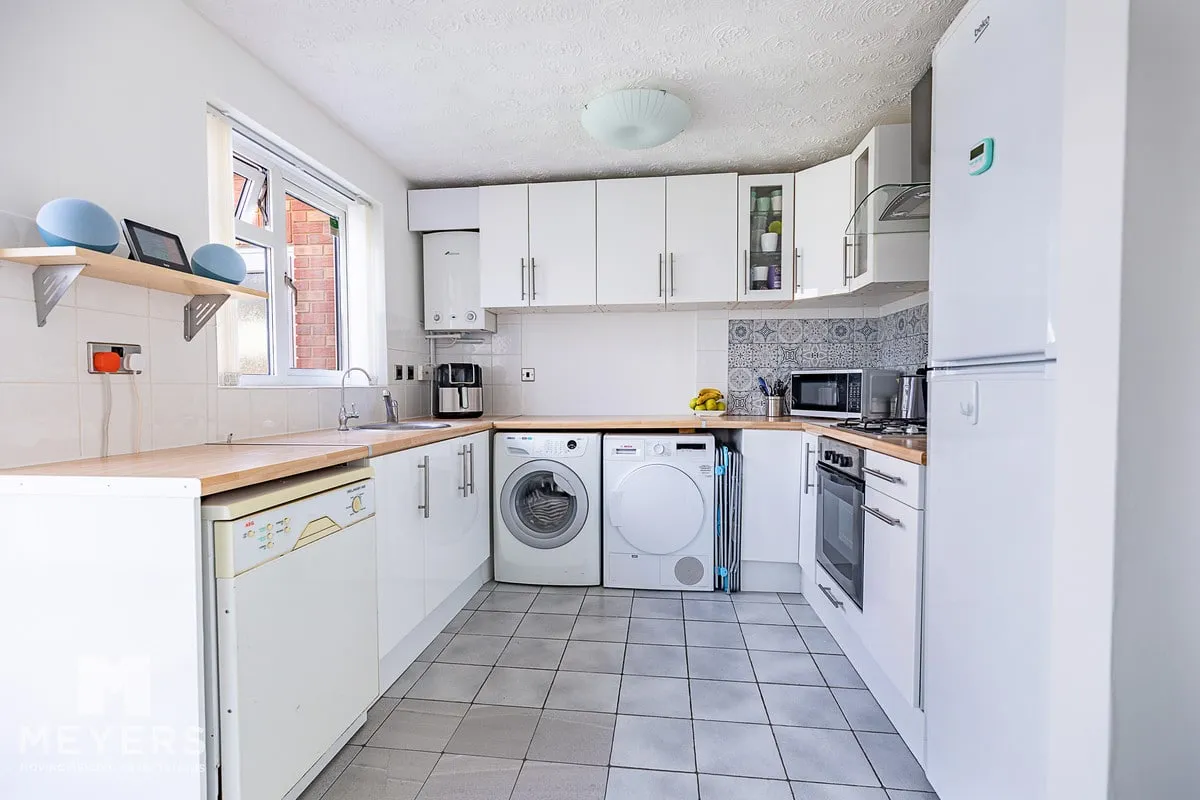 Marshwood Avenue, Poole, BH17, photo 3