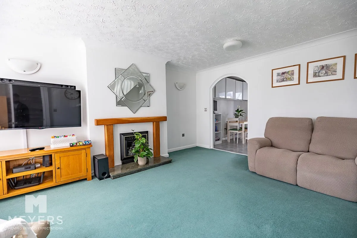 Marshwood Avenue, Poole, BH17, photo 4