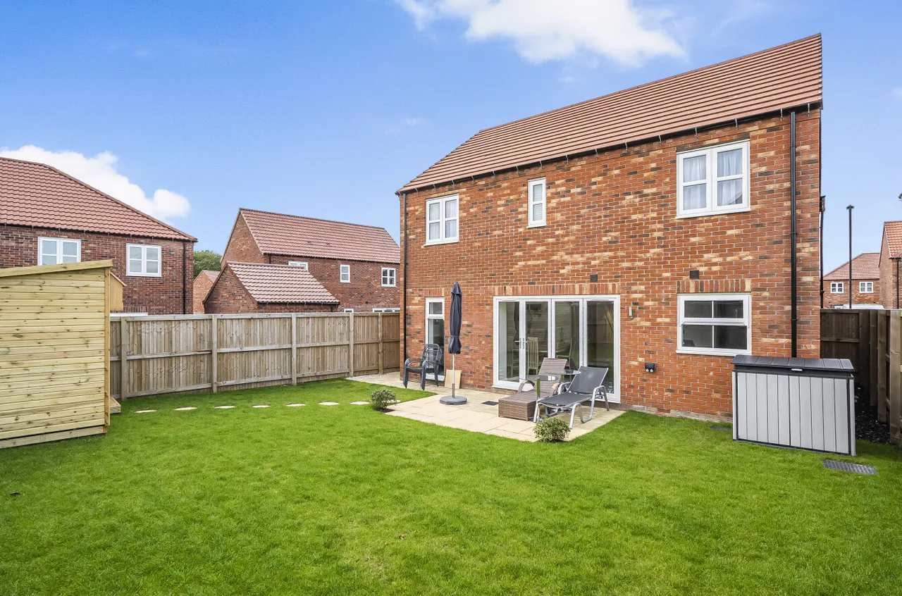 Montague Grove, Tockwith, YO26, photo 3