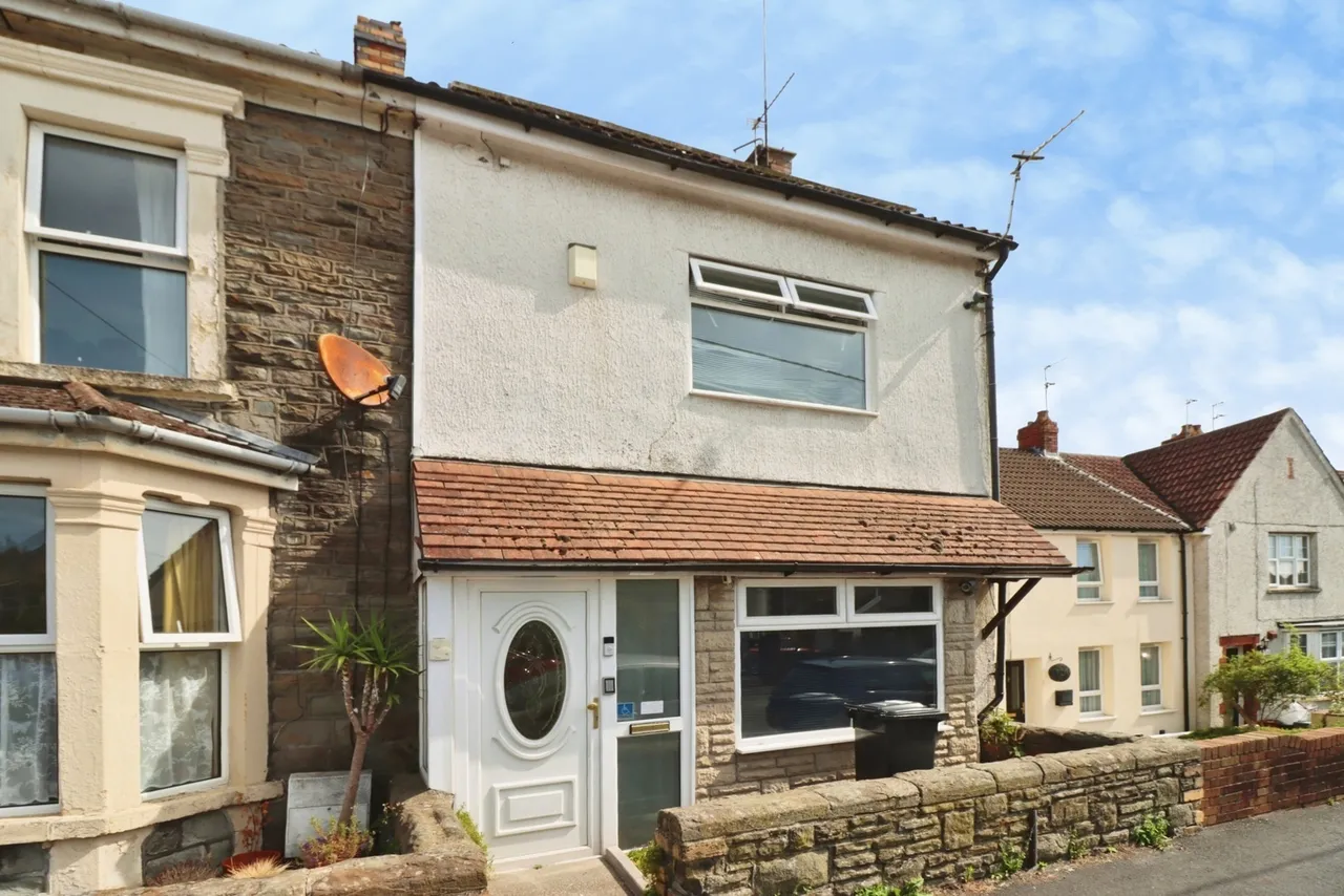 3 bed house for sale — Woodland Terrace, Kingswood, Bristol, BS15