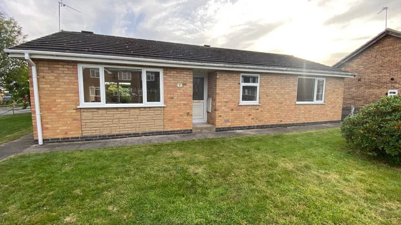 3 bed house to rent, Claremont Drive, Ravenstone, LE67