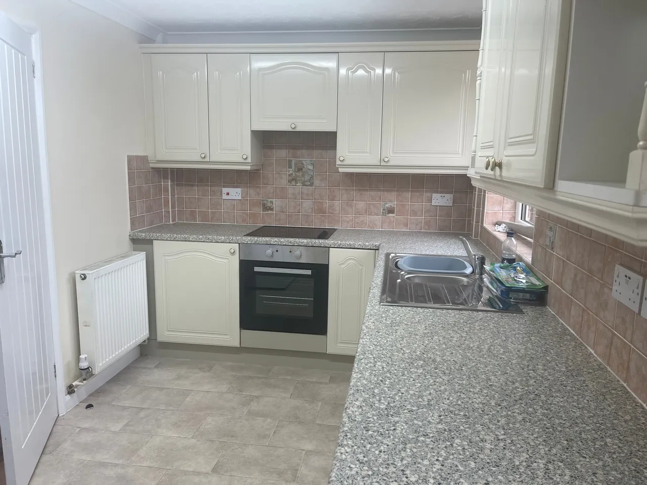 Claremont Drive, Ravenstone, LE67, photo 2