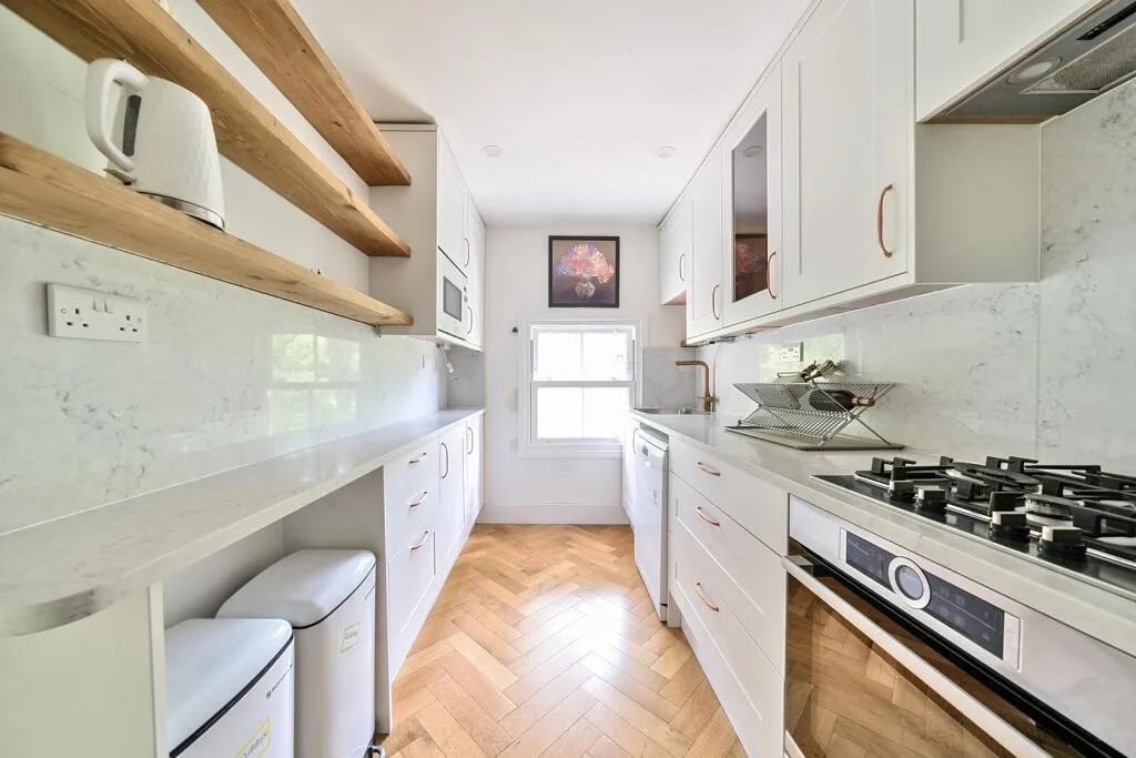 Coldharbour Lane, Brixton, SW9, photo 3