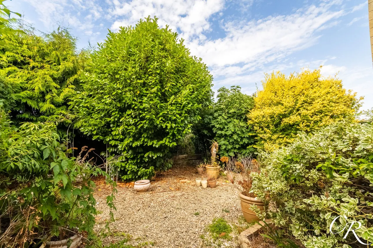 Roberts Road, Prestbury, photo 13