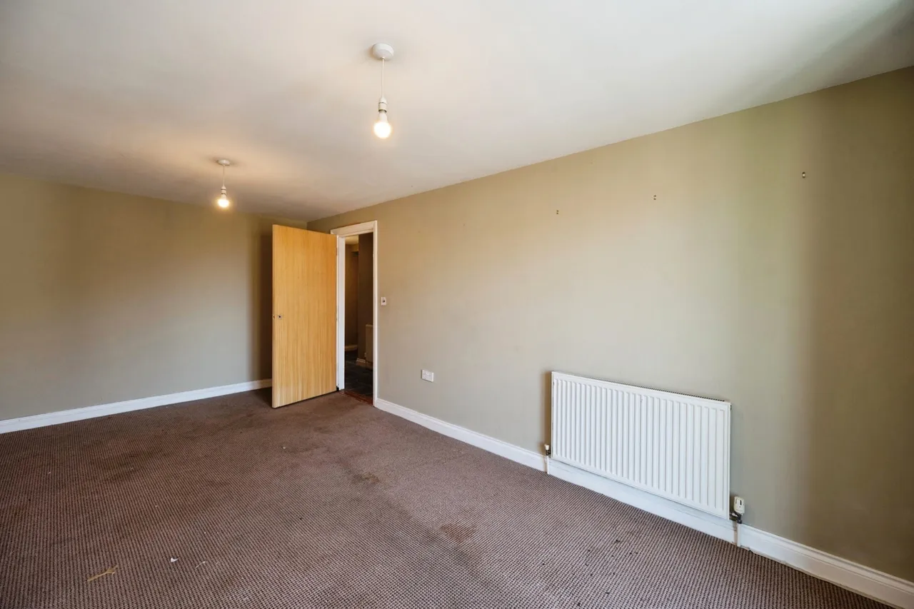 Southwood Road, Hayling Island, PO11, photo 8