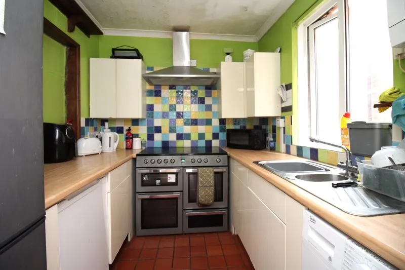 Douglas Road, Tonbridge, photo 4