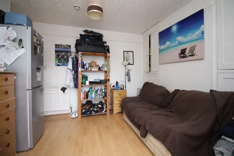 Douglas Road, Tonbridge, photo 8