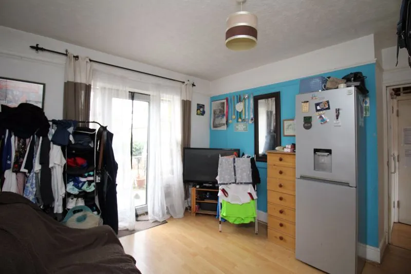 Douglas Road, Tonbridge, photo 5