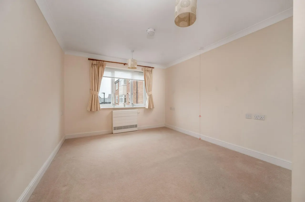 Browning Court, Bourne, PE10, photo 6