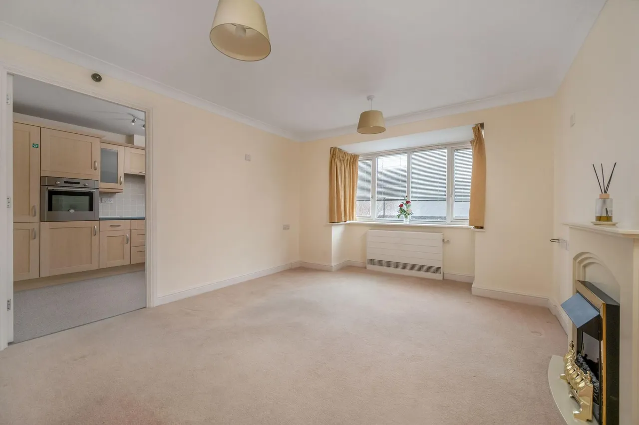 2 bed flat for sale, Browning Court, Bourne, PE10