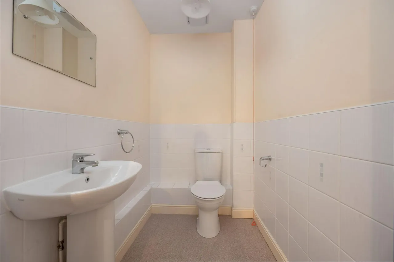 Browning Court, Bourne, PE10, photo 4