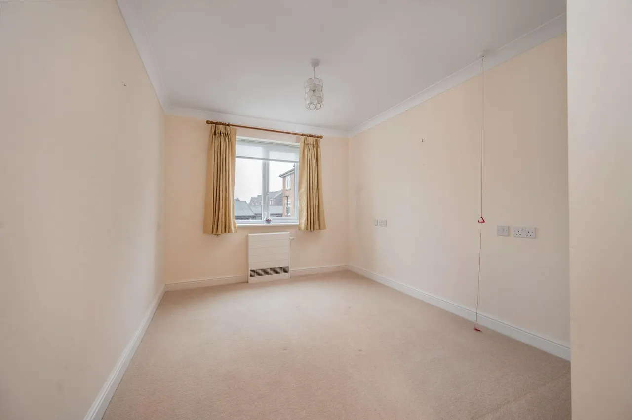 Browning Court, Bourne, PE10, photo 7