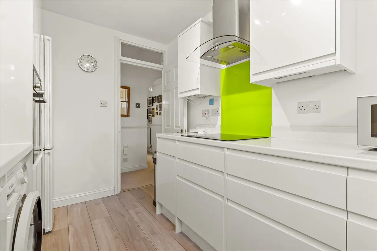 Augusta Place, Worthing, photo 8