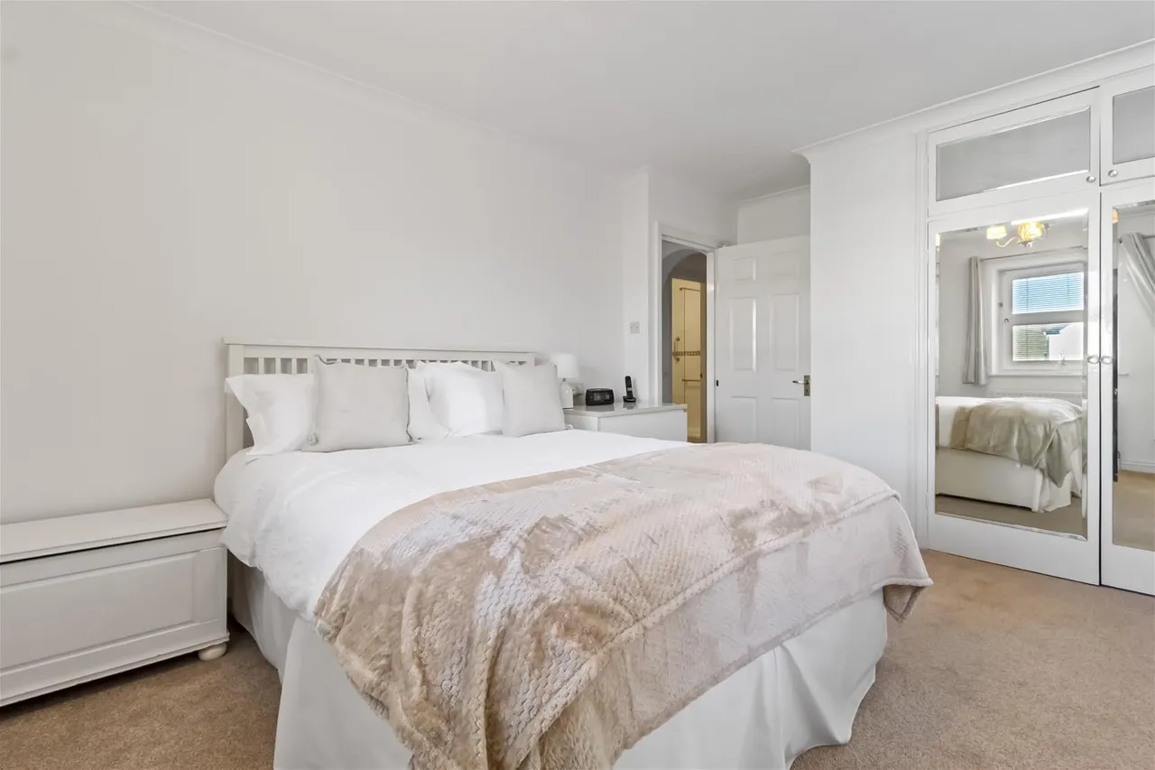 Augusta Place, Worthing, photo 21