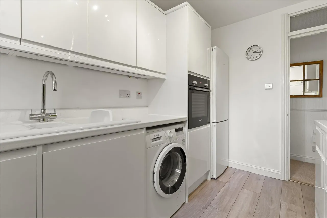 Augusta Place, Worthing, photo 19