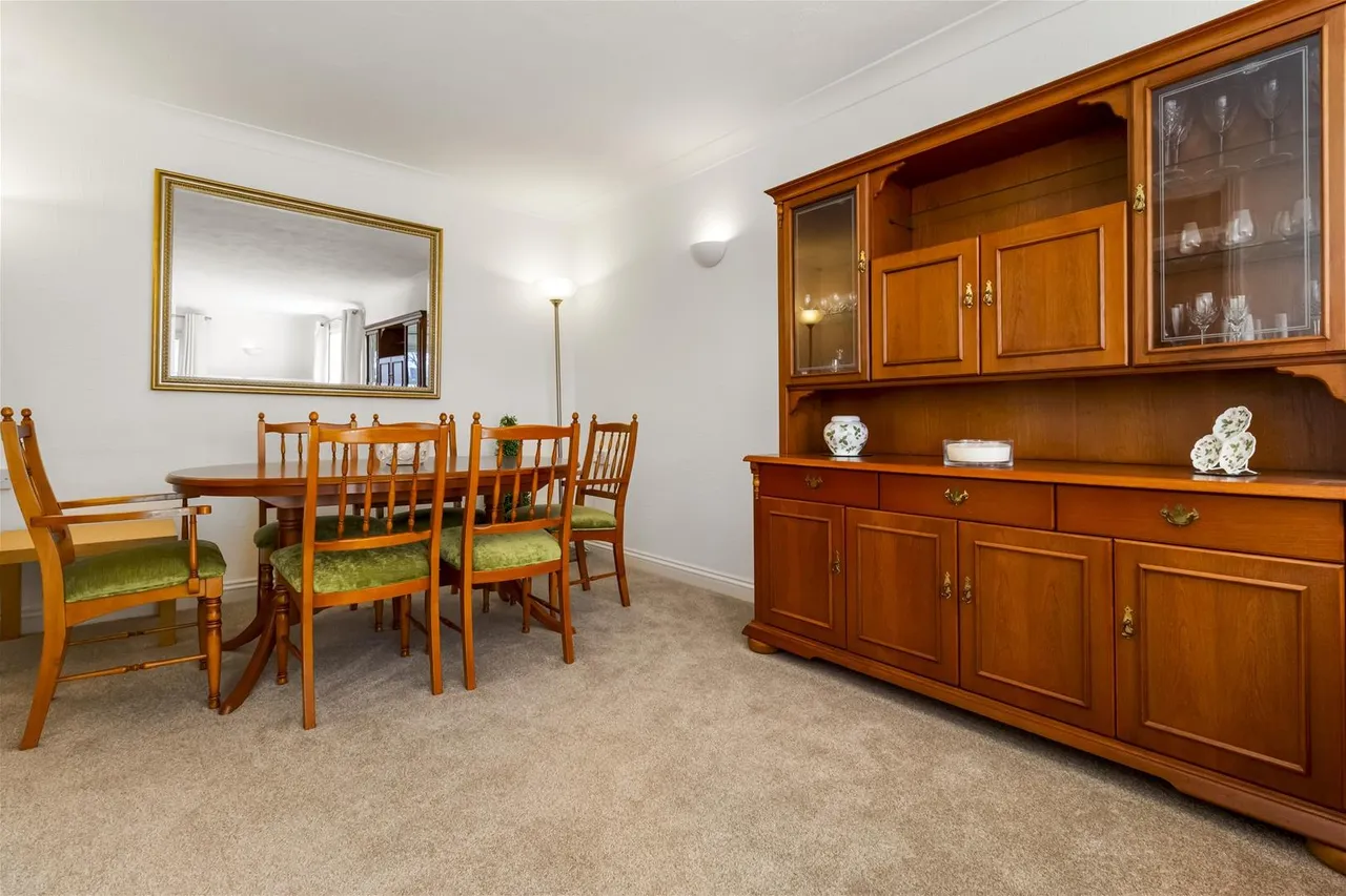 Augusta Place, Worthing, photo 5