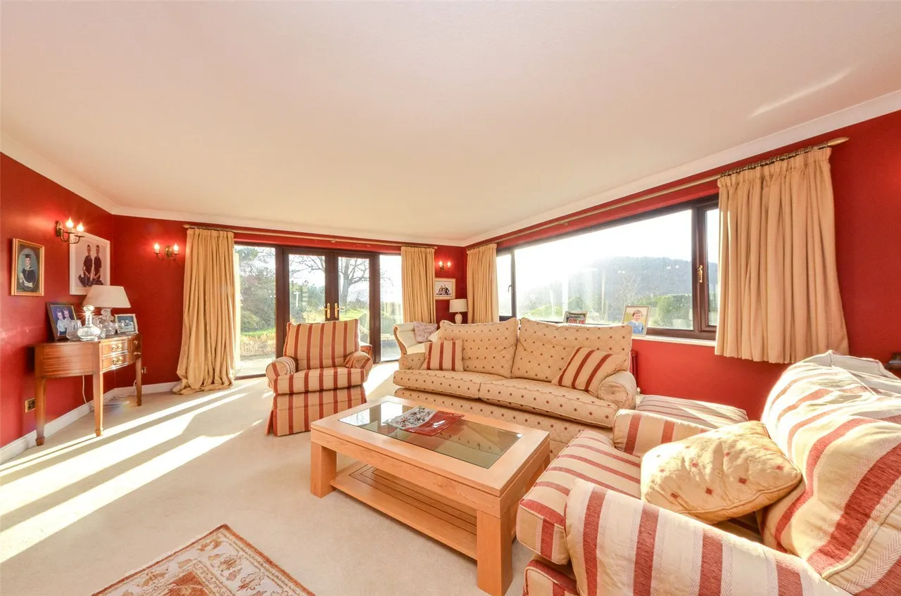 Town Hill, Llanrwst, LL26, photo 14
