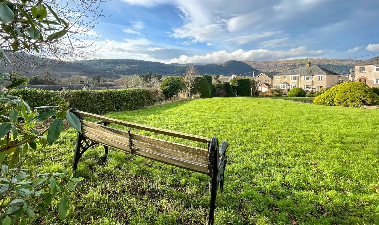 Town Hill, Llanrwst, LL26, photo 20