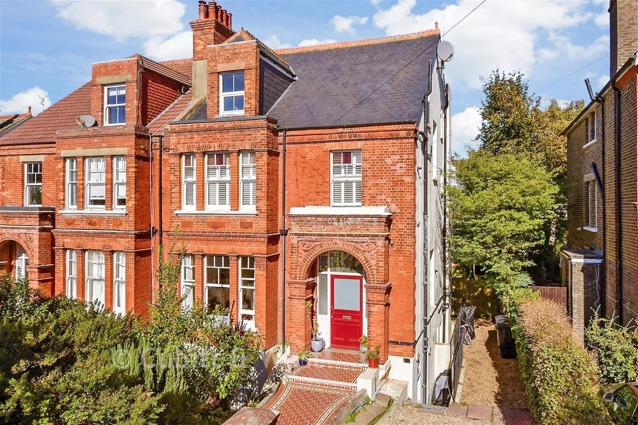 2 bed flat for sale, Florence Road, Brighton, BN1
