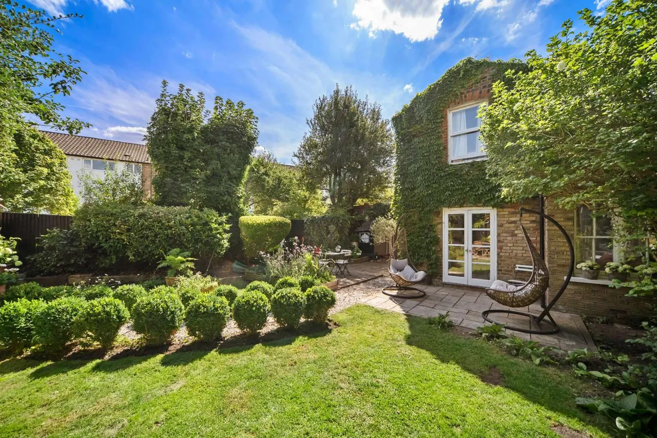 Scholars Road, London, SW12, photo 14