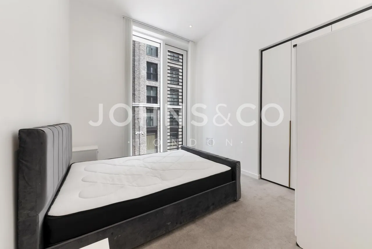 Bouchon Point, The Silk District, E1, photo 10