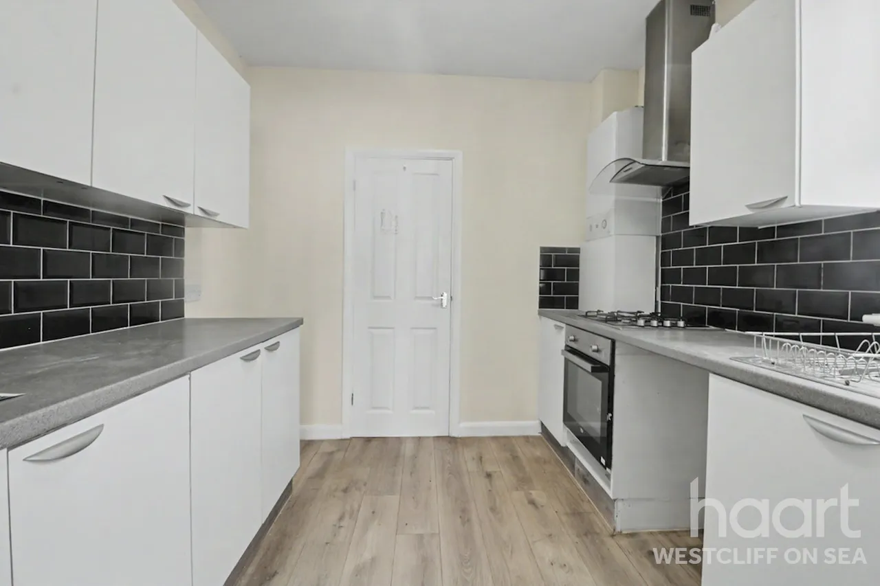 Fairfax Drive, Westcliff-On-Sea, SS0, photo 3
