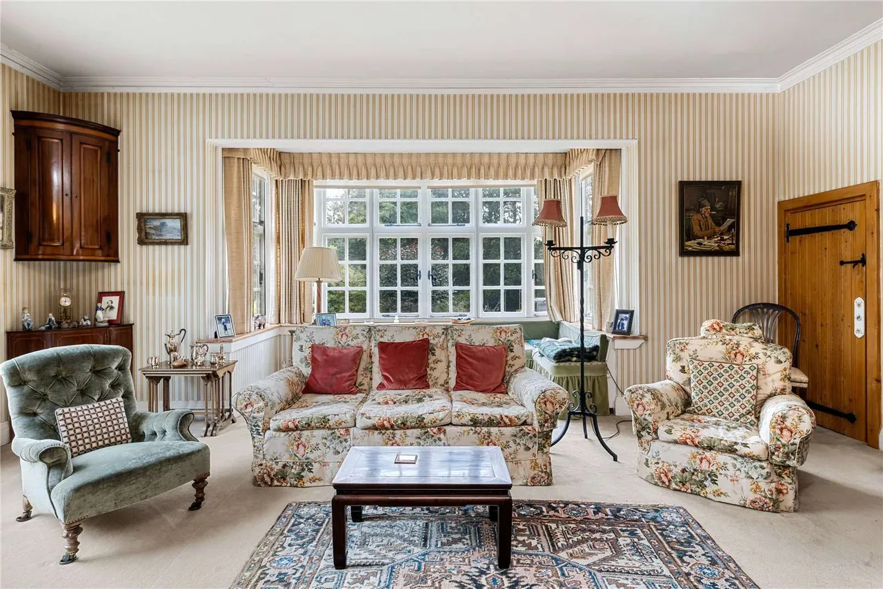 Blighton Lane, The Sands, Farnham, Surrey, GU10 1PT, photo 5