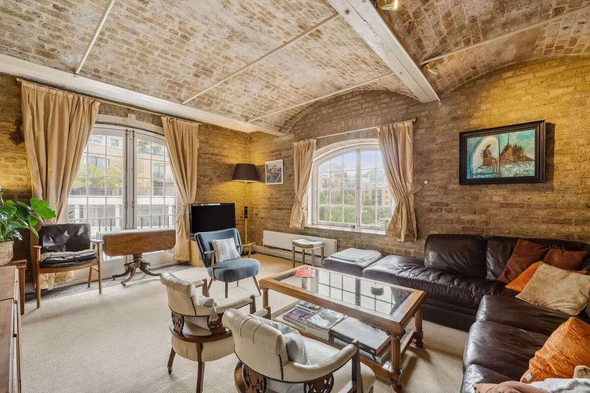 2 bed flat for sale, Ivory House, St Katharine Docks, E1W