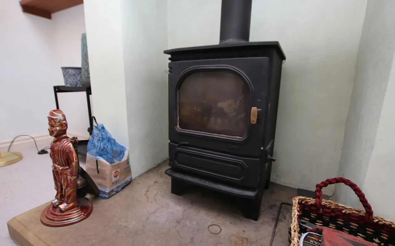 Newlands Avenue, Clayton West, photo 7