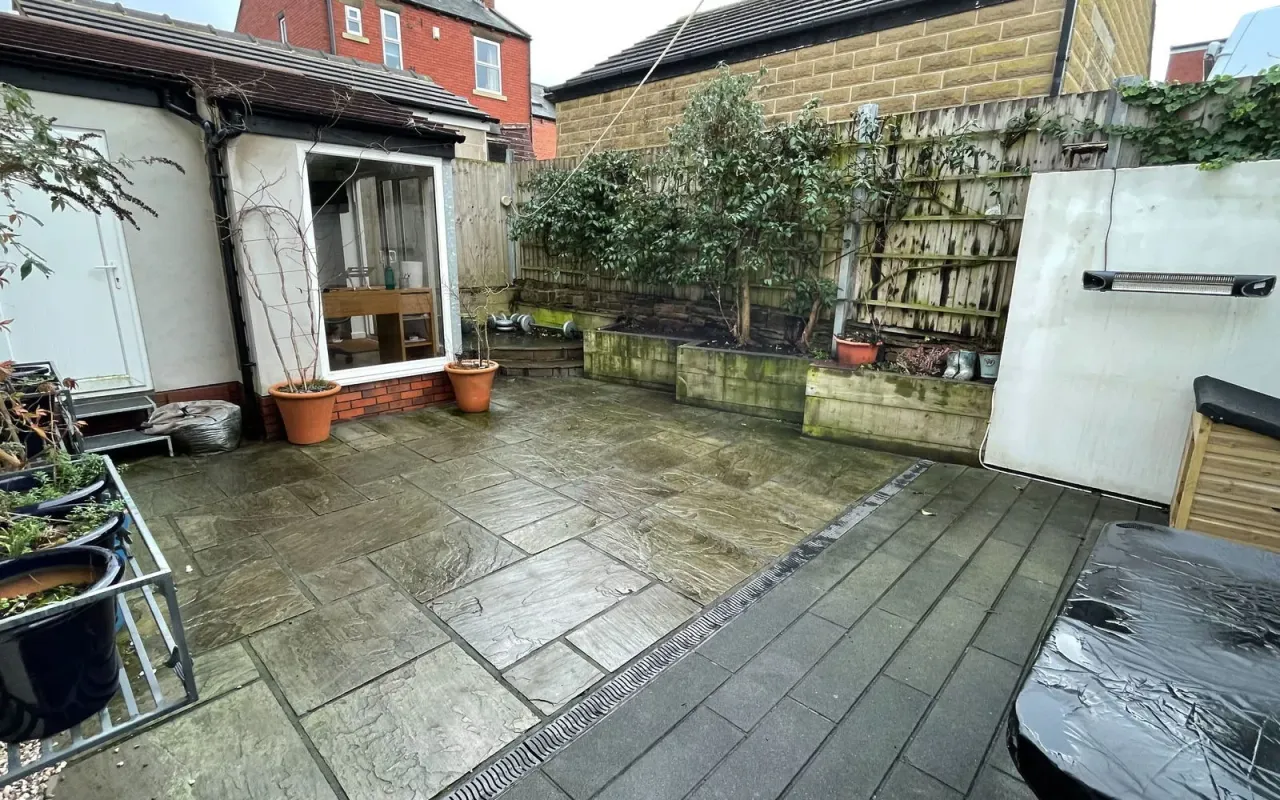 Newlands Avenue, Clayton West, photo 16