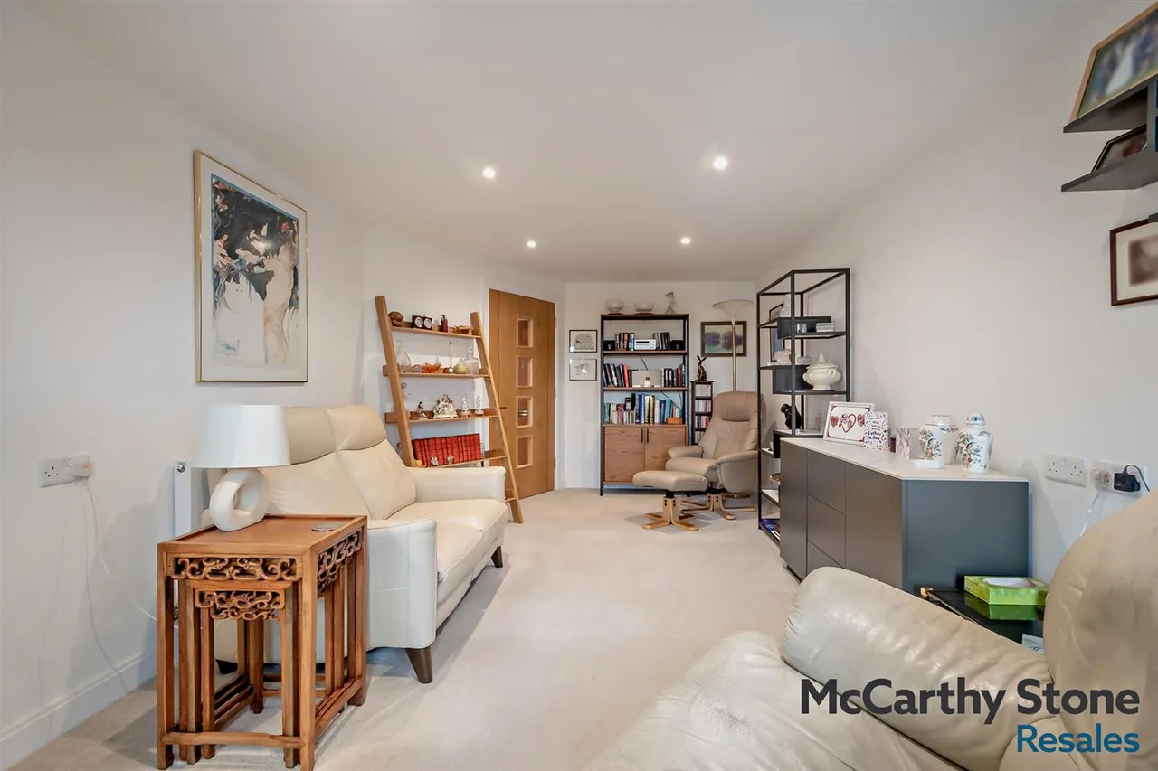 Studio Way, Borehamwood, WD6, photo 2