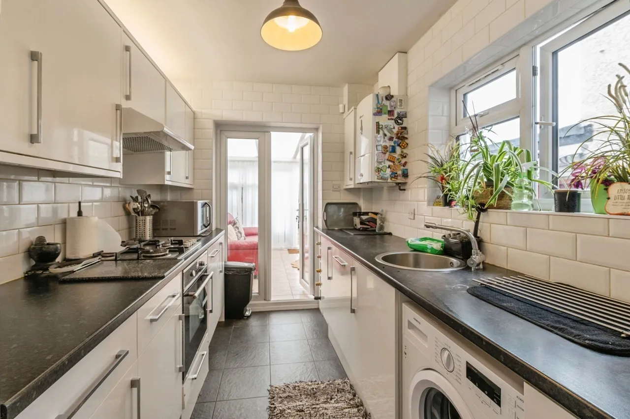Castle Road, Grays, Essex, RM17, photo 9
