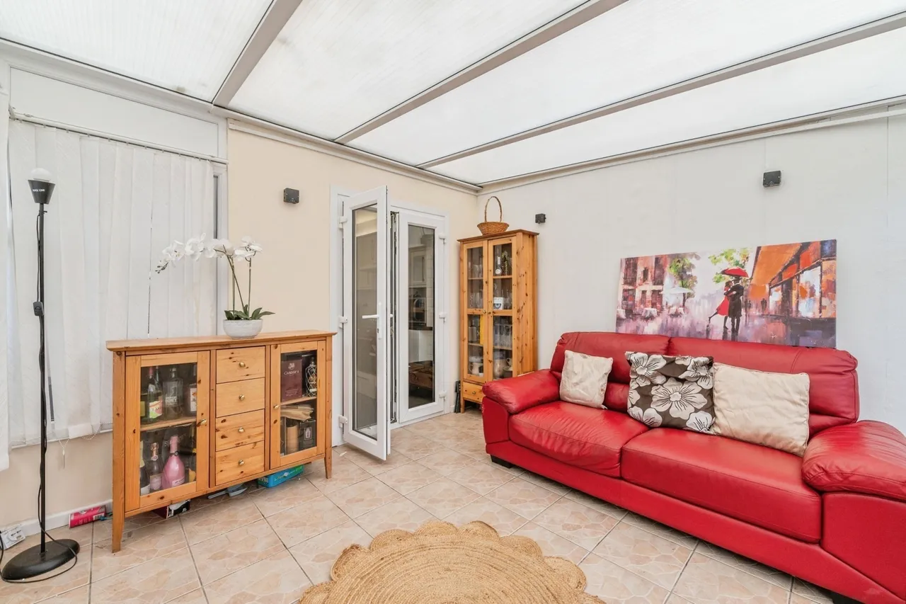 Castle Road, Grays, Essex, RM17, photo 11