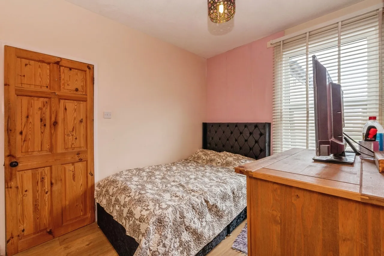 Castle Road, Grays, Essex, RM17, photo 14