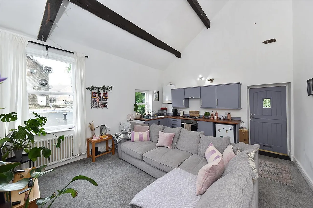 Palmerston Street, Bollington, photo 8