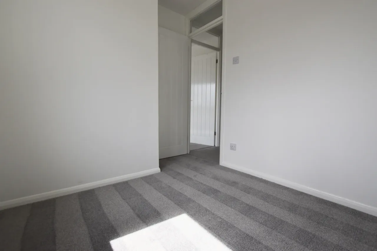 Simonsbath, Furzton, MK4, photo 11