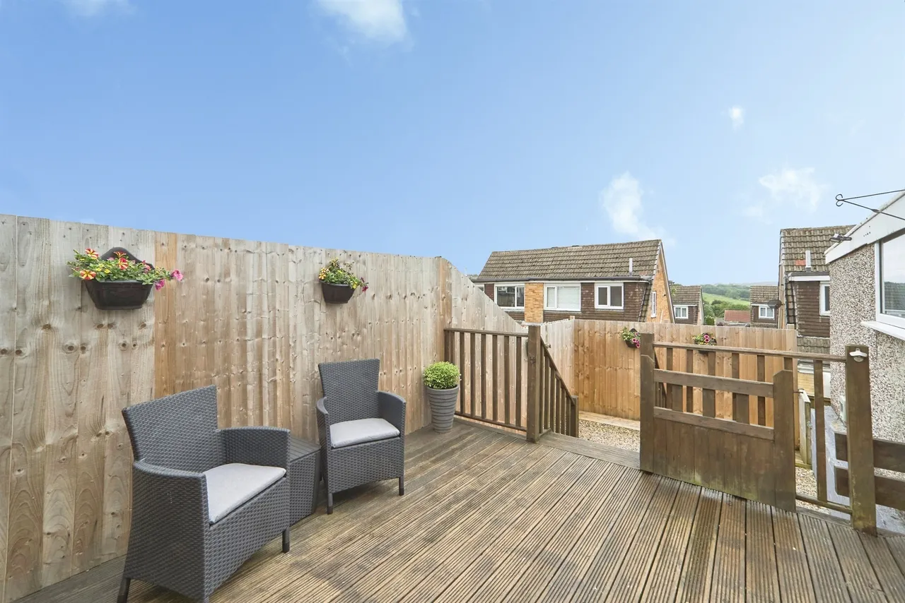 Highlea Close, Yeadon, Leeds, photo 4