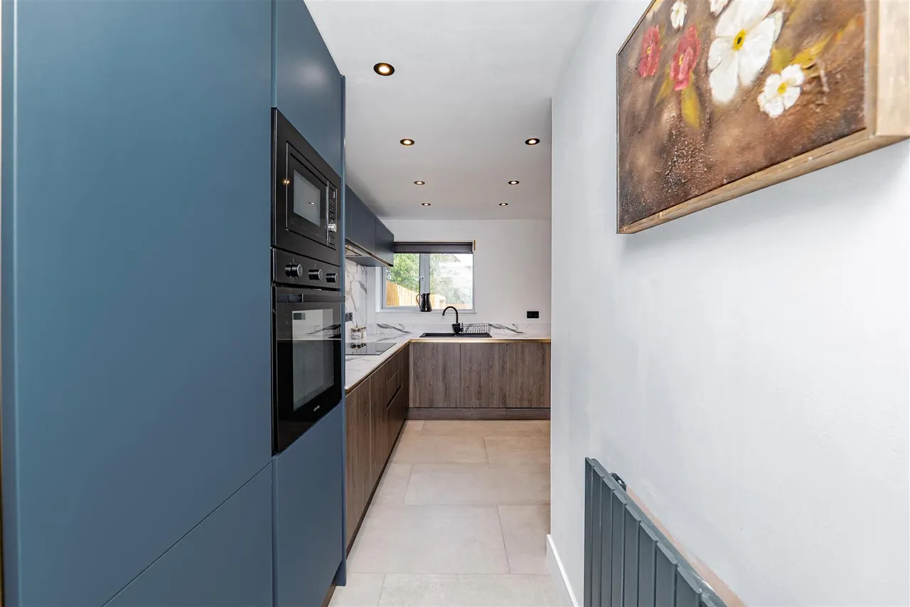 Rowan Grove, St. Athan, Barry, CF62 4JY, photo 10
