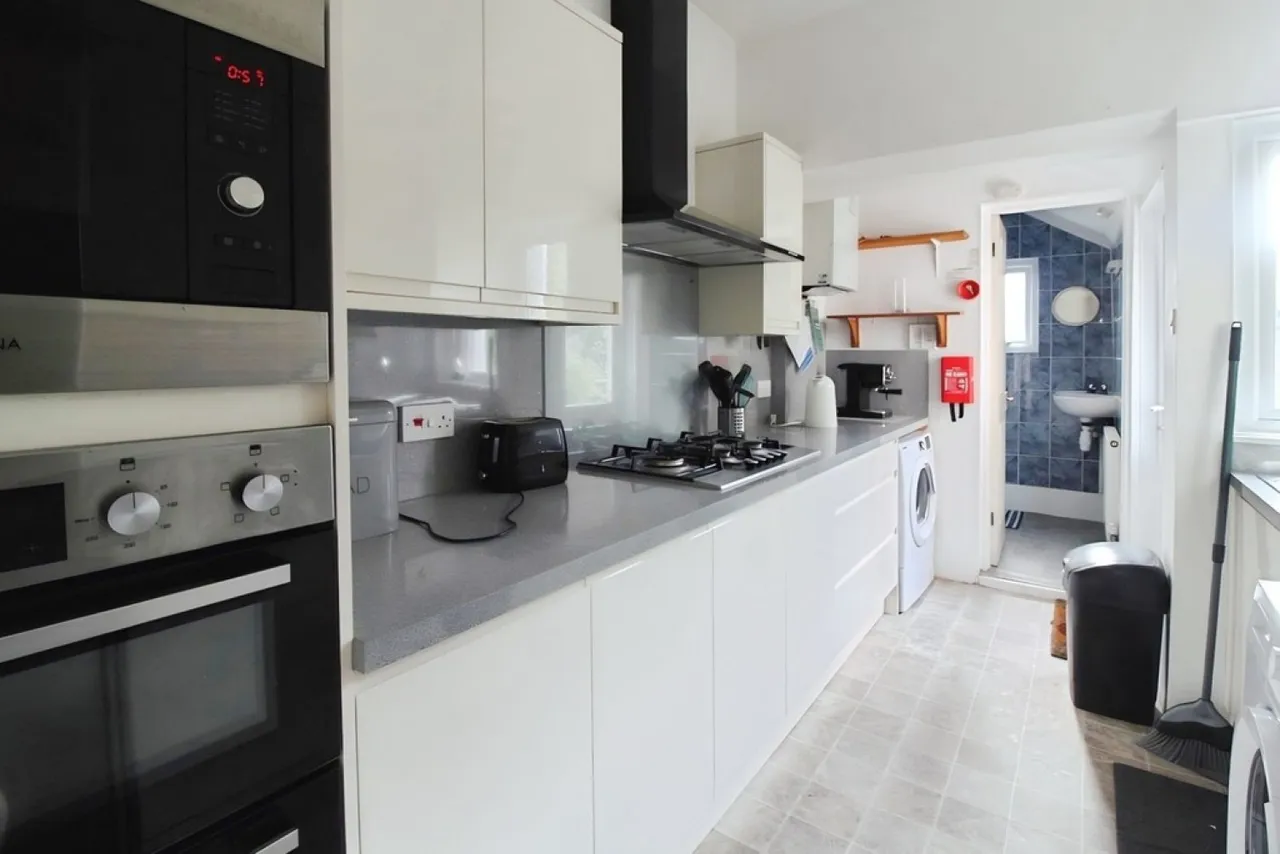 Old Tiverton Road, Exeter, EX4, photo 12