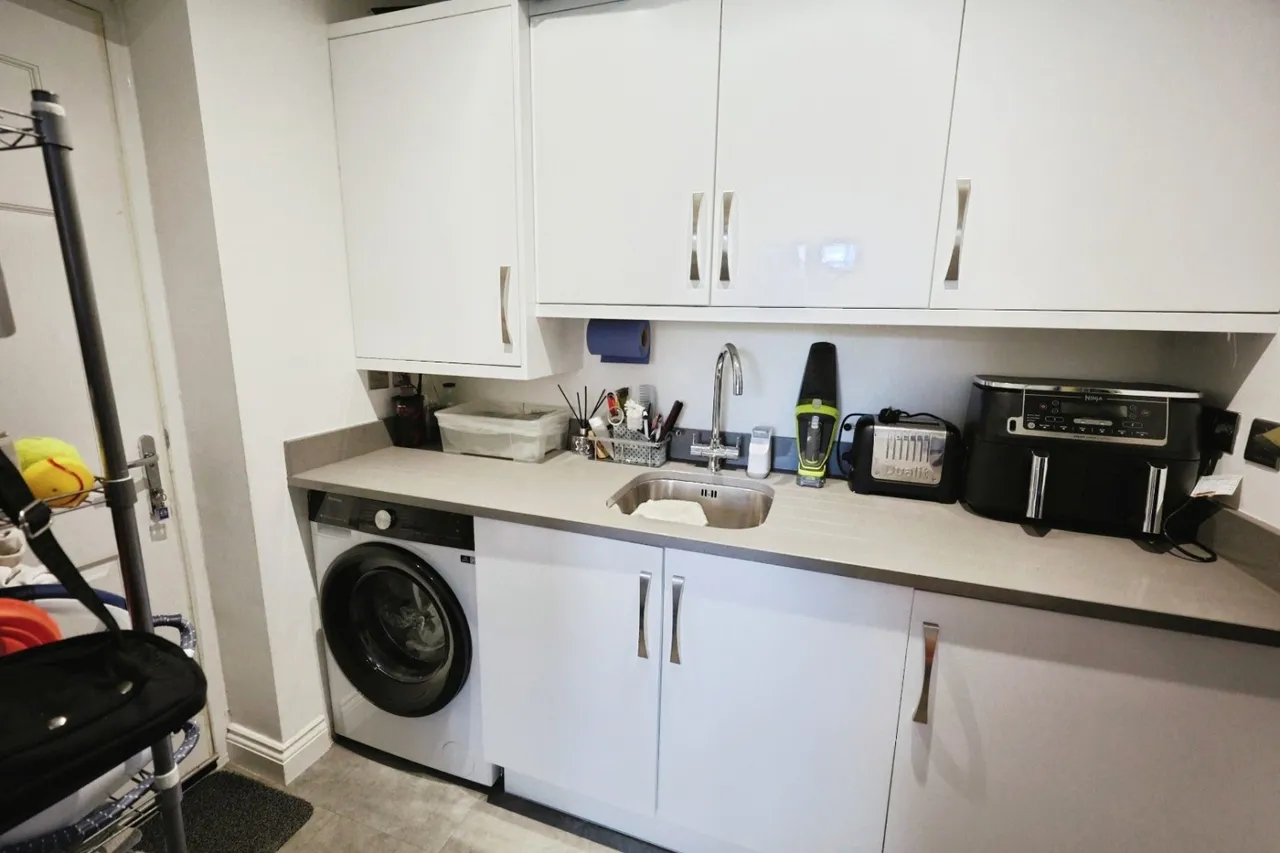 Laburnum Grove, St Helen Auckland, DL14, photo 10