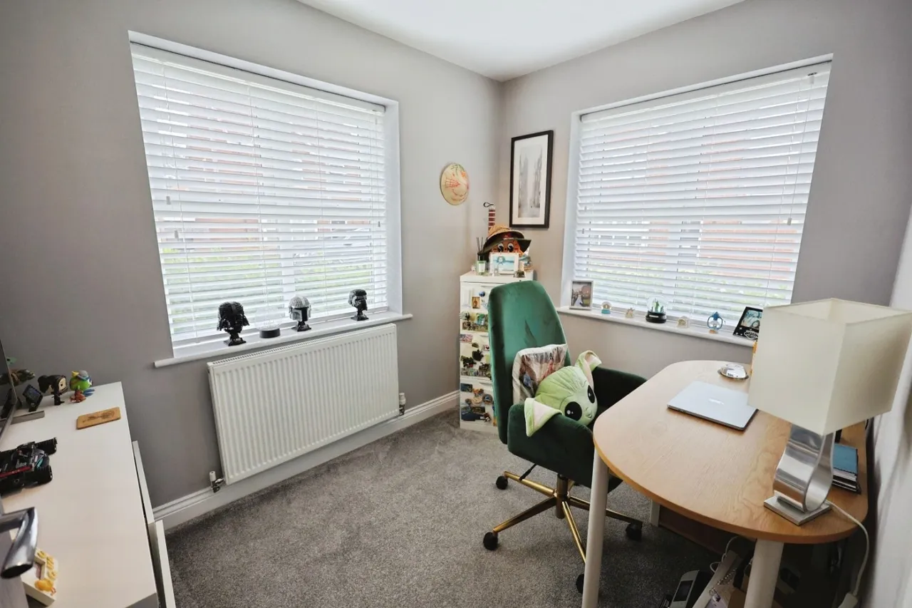 Laburnum Grove, St Helen Auckland, DL14, photo 4
