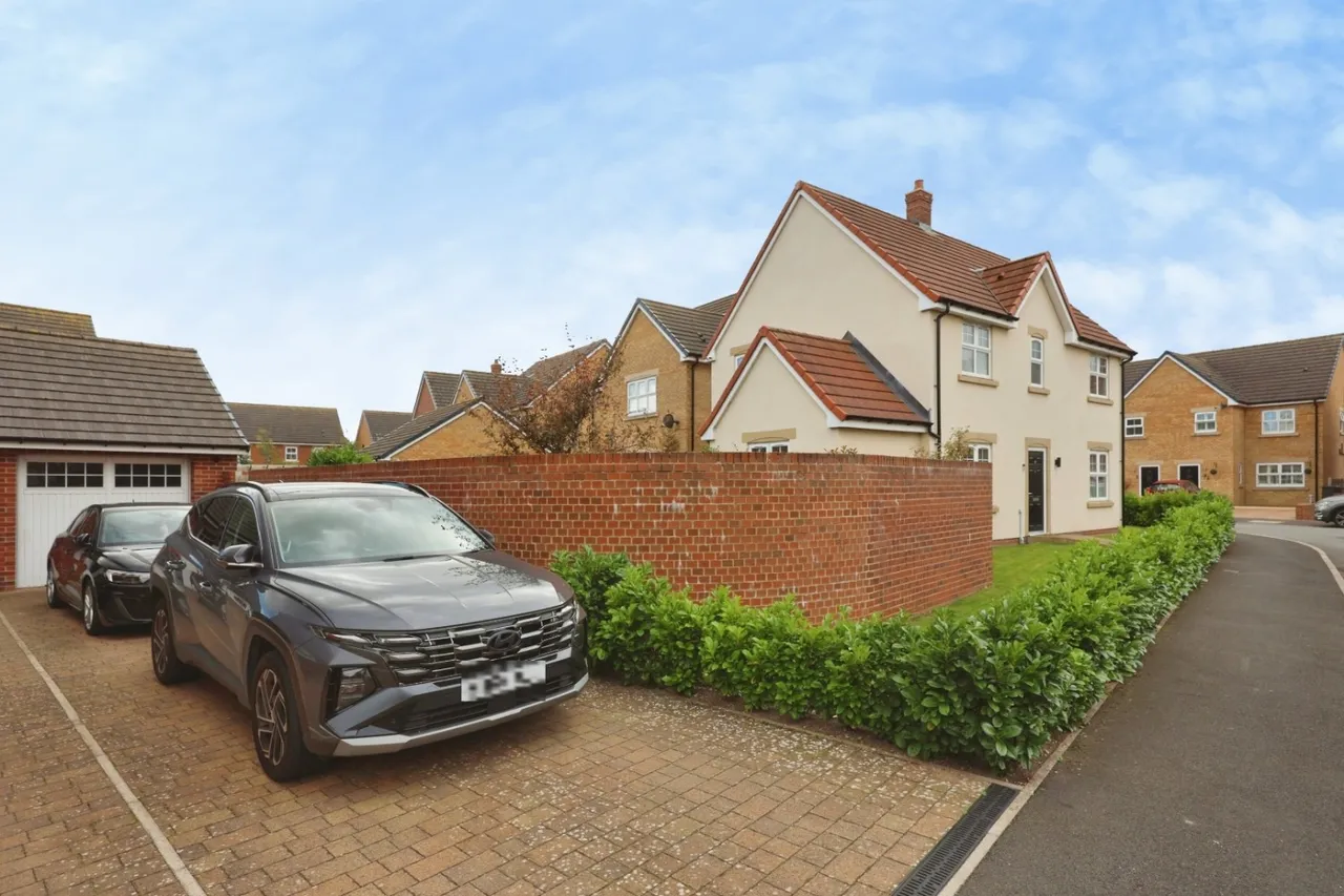 Laburnum Grove, St Helen Auckland, DL14, photo 21