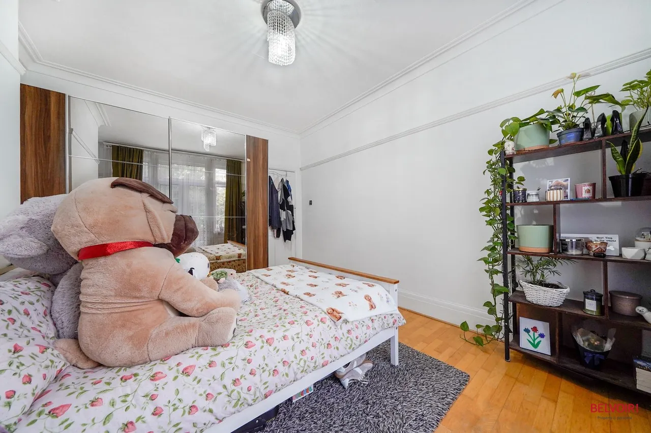 Sevington Road, Hendon, London, NW4, photo 3
