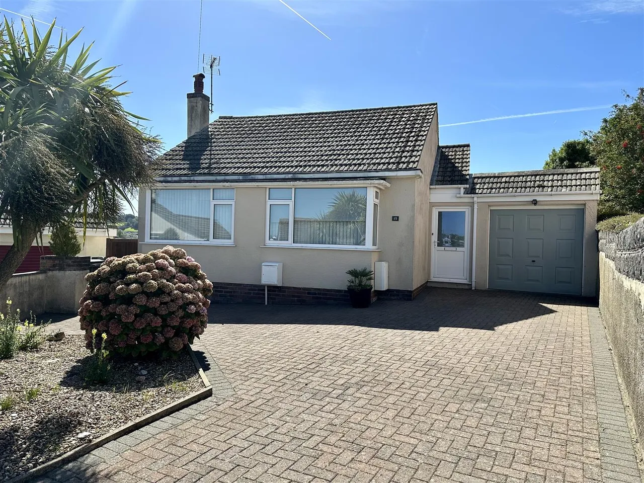 3 bed house to rent, Higher Copythorne, Brixham