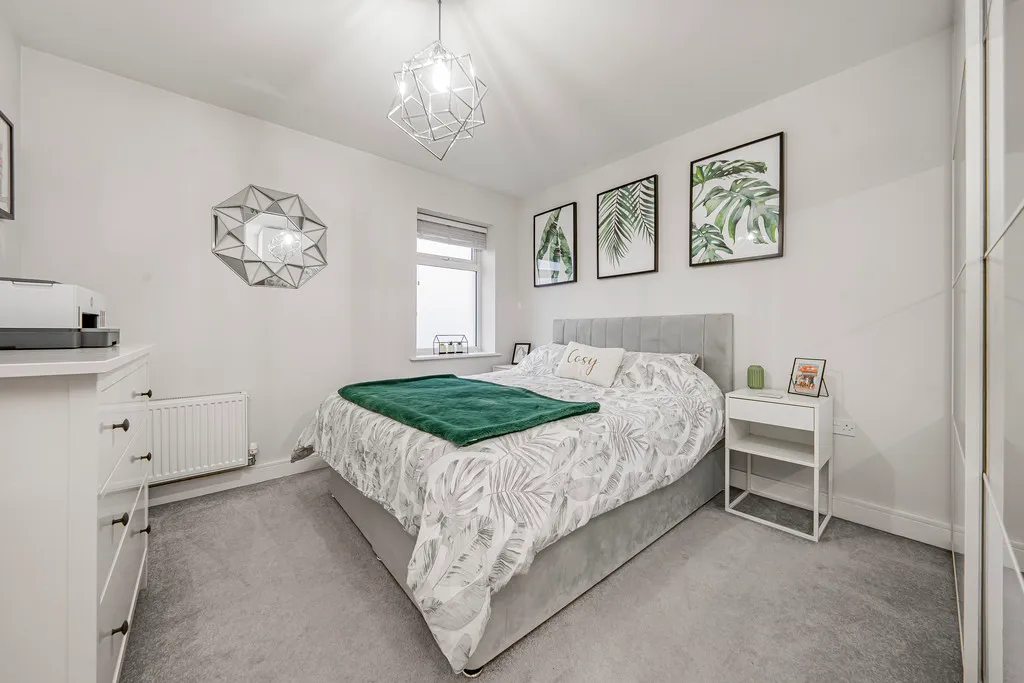 Long Lane, Hillingdon, UB10, photo 8