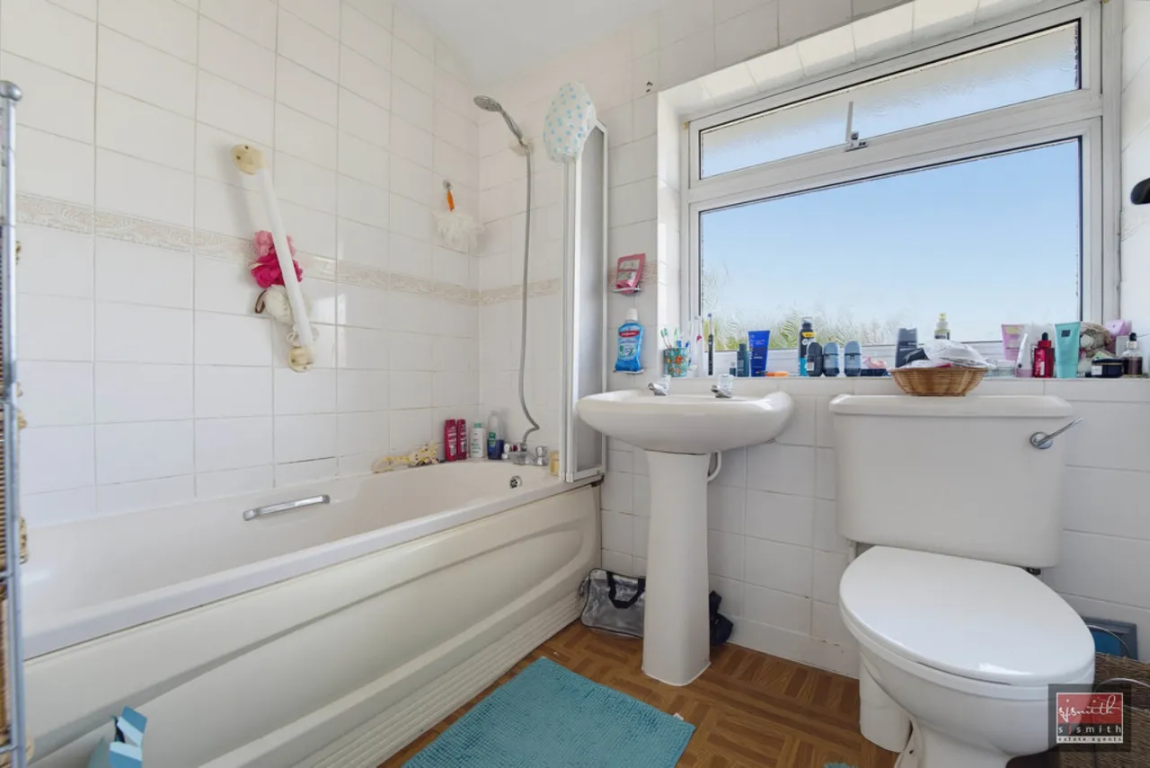 Bancroft Close, Ashford, photo 11
